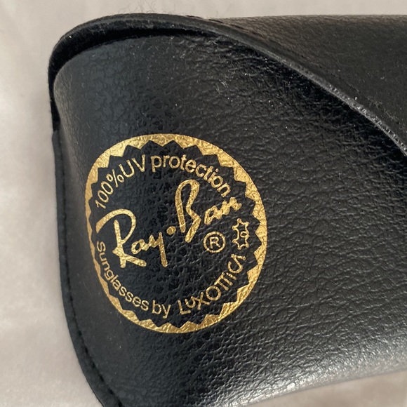 Ray-Ban Black Case - Picture 2 of 3
